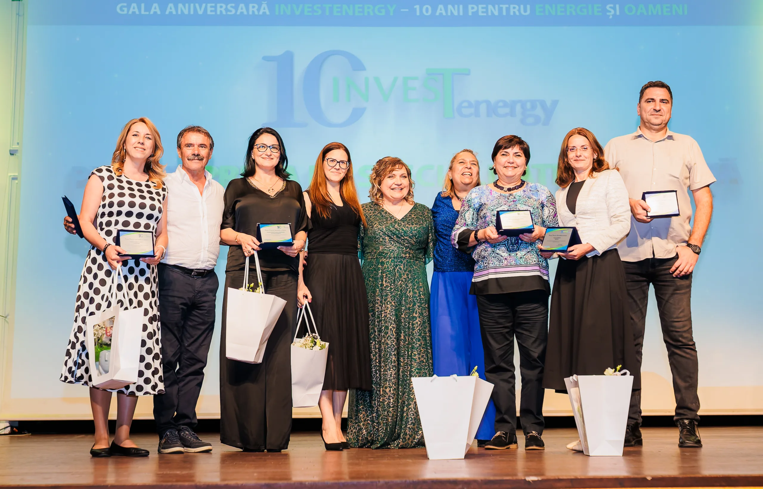 Jurnalisti premiati la Gala aniversară InvesTenergy – „10 ani pentru Energie și Oameni”
