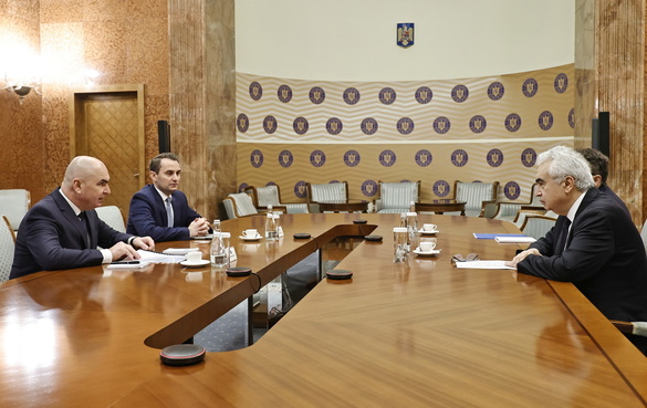 FOTO Bolojan, despre prețurile mari la energie: Fără soluții de stocare, ajungem să avem surplus la prânz și importuri scumpe seara